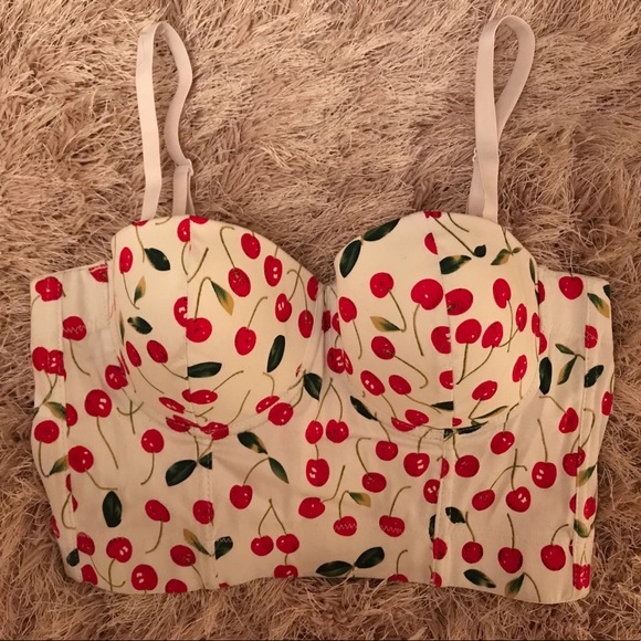 ๐HP๐ Cherry Crop Top ๐ - Picture 4 of 6